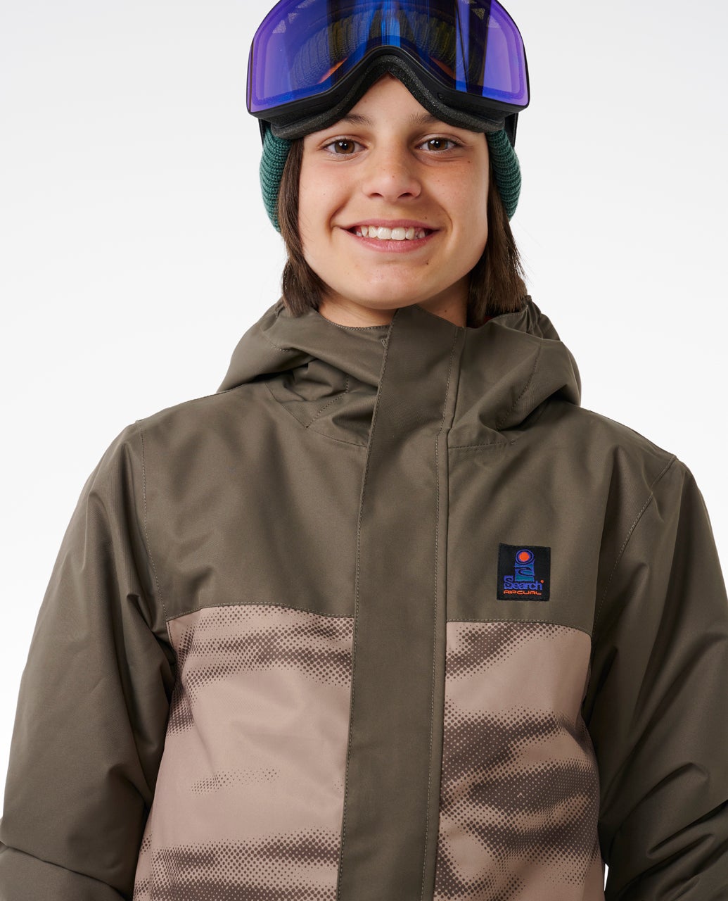 009UOU_2135_6_1759106504000