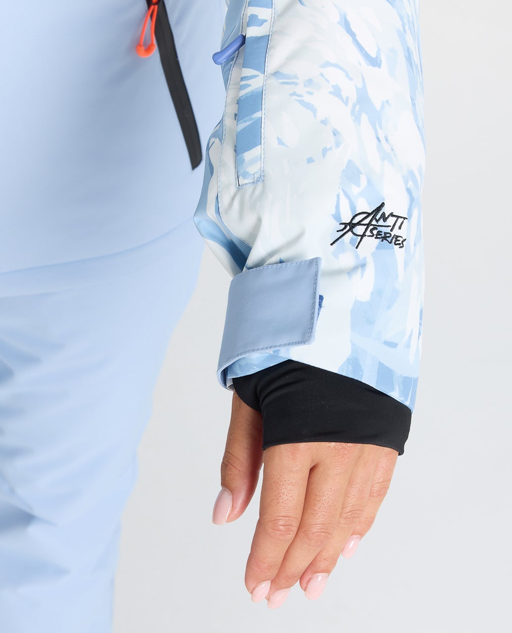 00FWOU_8962_8_1759107156000