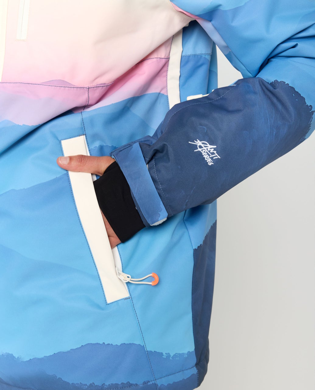 00HWOU_3282_6_1759107417000