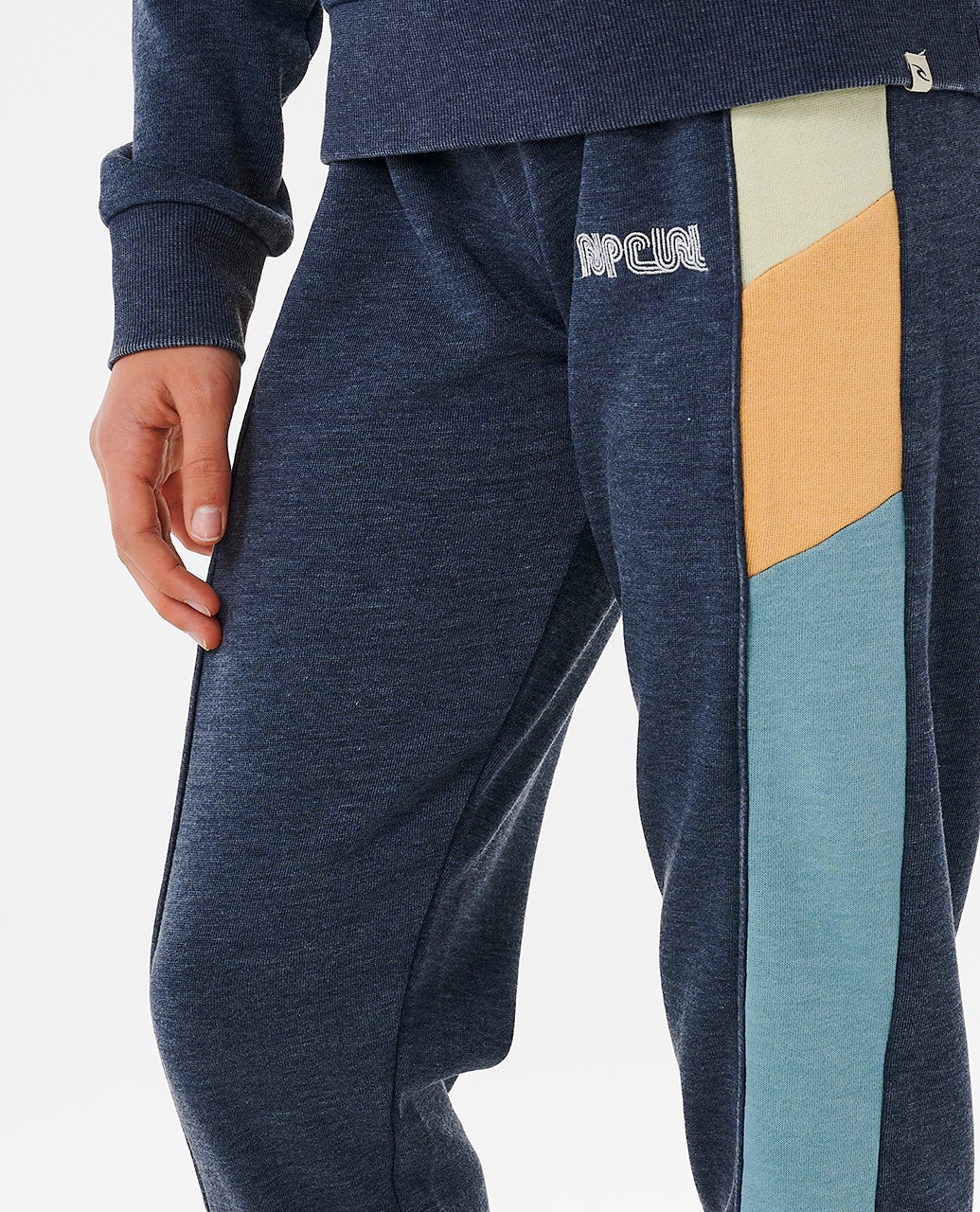 010GPA_0049_5_1759109156000