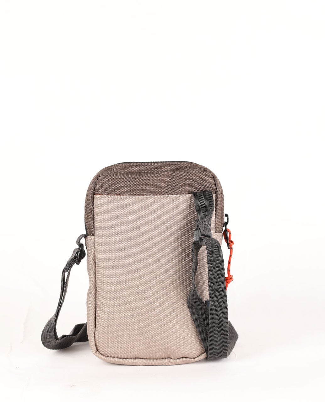 013MSB_2137_3_1759109477000