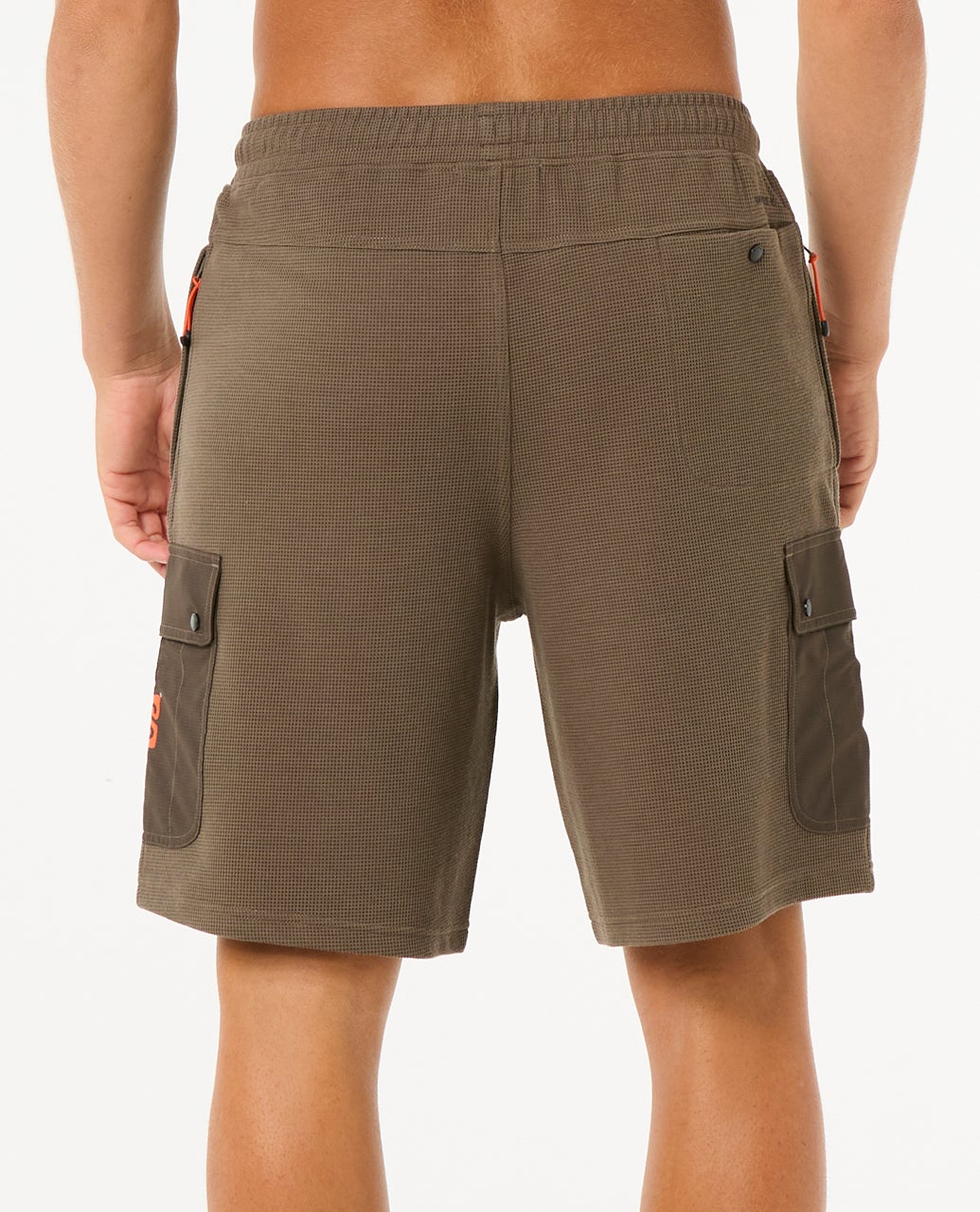 03BMWS_2135_3_1759116318000