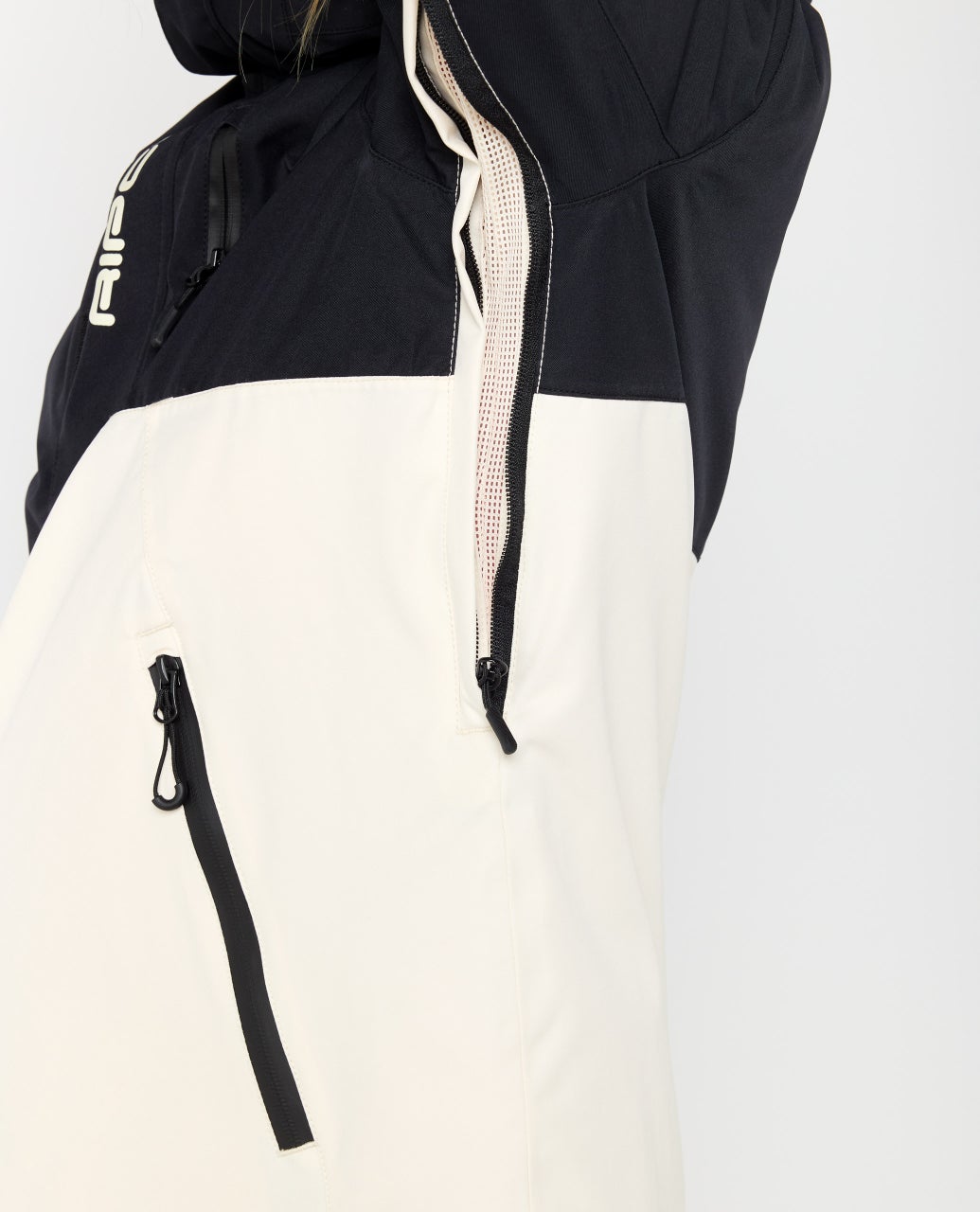 00GWOU_0090_8_1759107261000