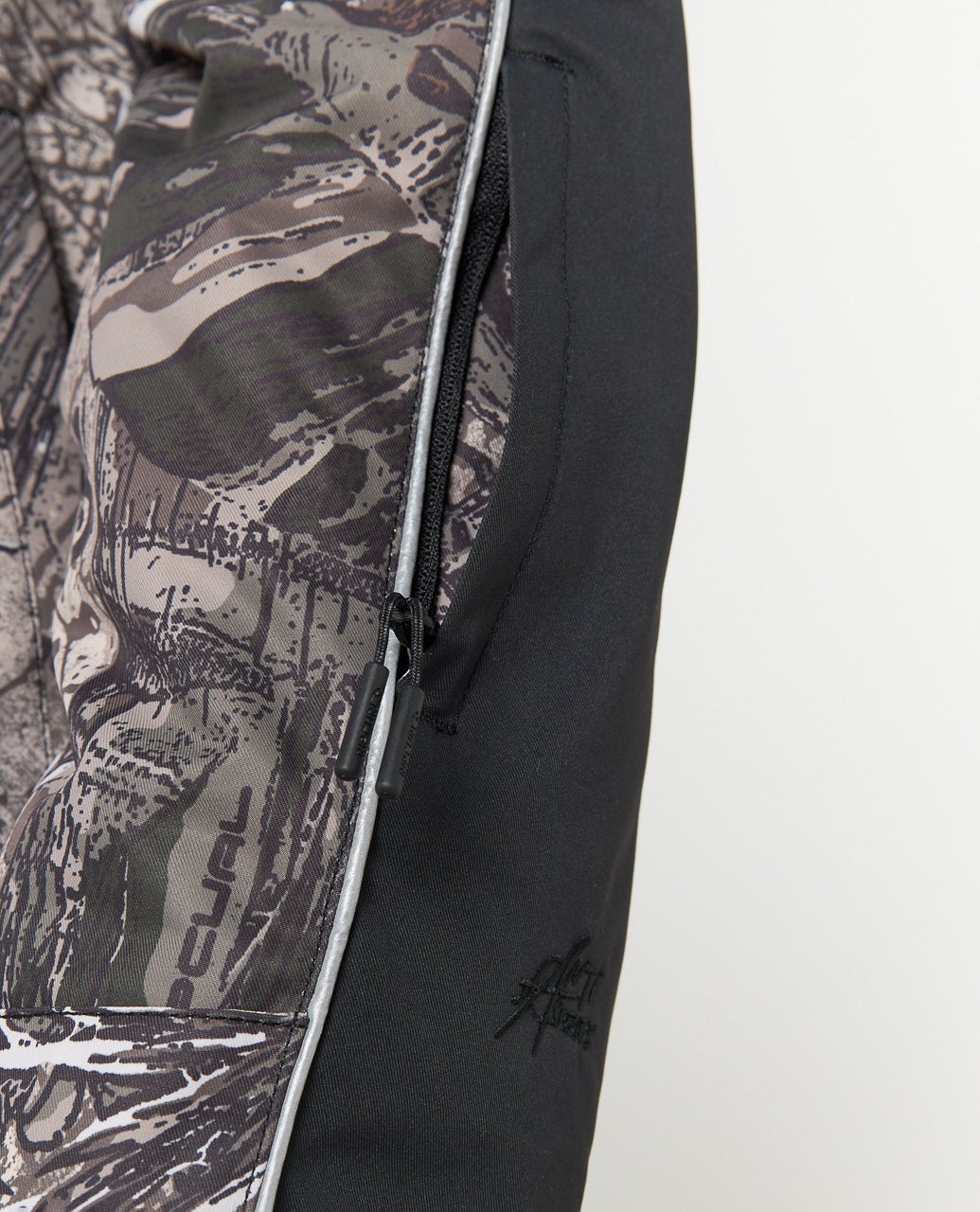 00MMOU_0226_6_1759107951000