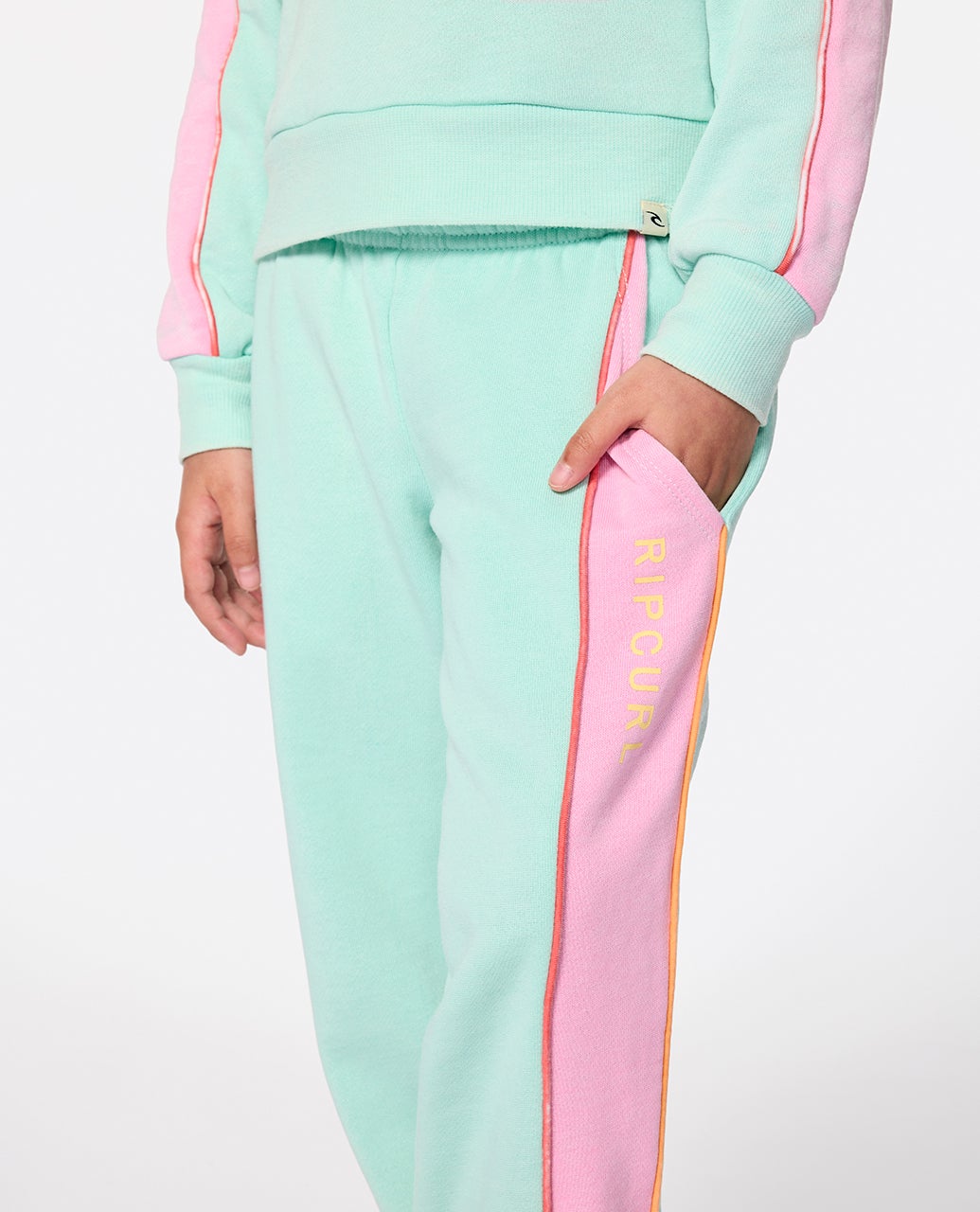 01CJPA_8089_4_1759110376000