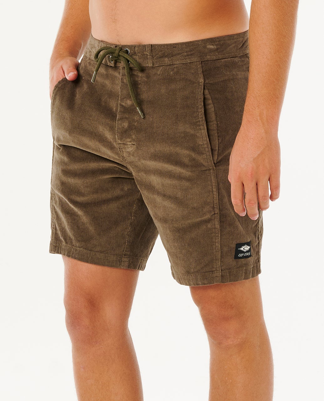 04BMWS_2135_2_1759118482000