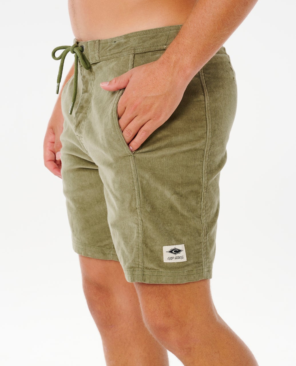 04BMWS_8231_6_1759118491000