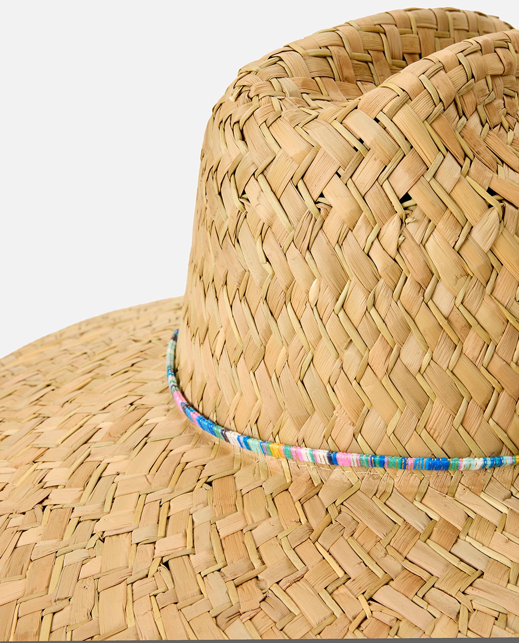 07NWHE_2834_4_1759123247000