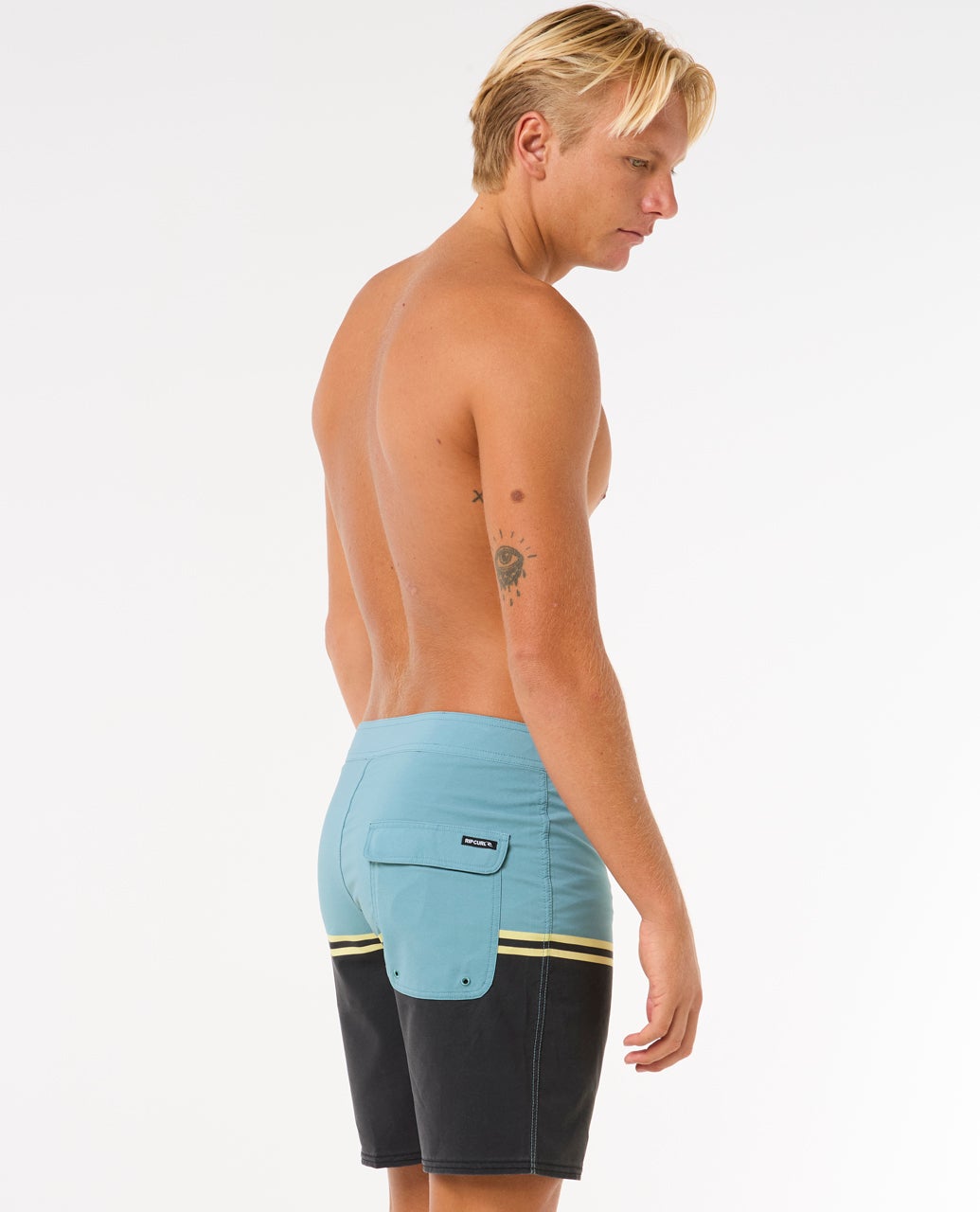 0B2MBO_3038_6_1759126275000